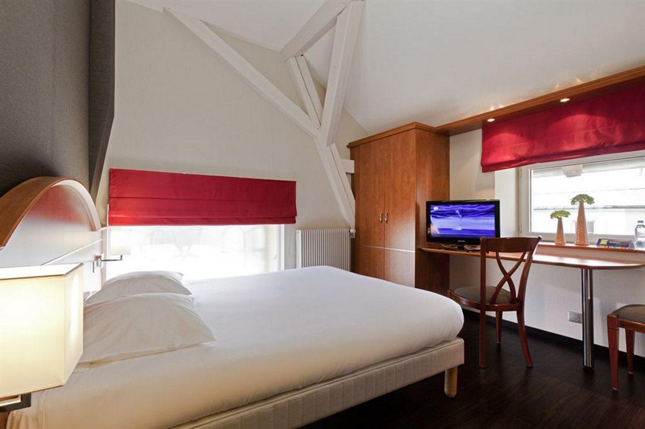 ไอบิส สไตล์ กอลมาร์ ซองทร์ Hotel ภายนอก รูปภาพ