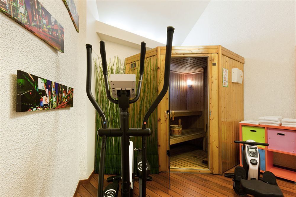 ไอบิส สไตล์ กอลมาร์ ซองทร์ Hotel ภายนอก รูปภาพ